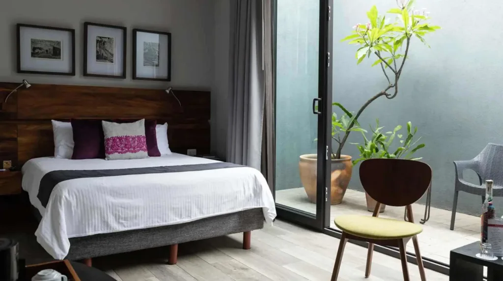 El-Callejon-Hotel-Boutique-in-Oaxaca-guest-room-with-patio
